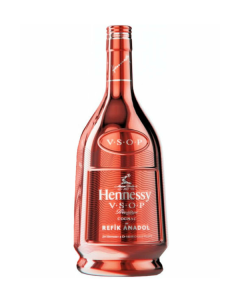 HENNESSY VSOP REFIK ANADOL - 1690B